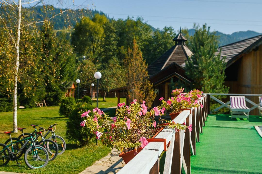 Hotel Gorycvit Verkhniy Yasenov Esterno foto