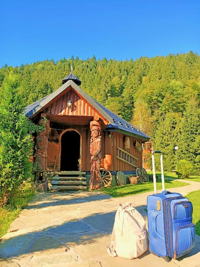 Hotel Gorycvit Verkhniy Yasenov Esterno foto