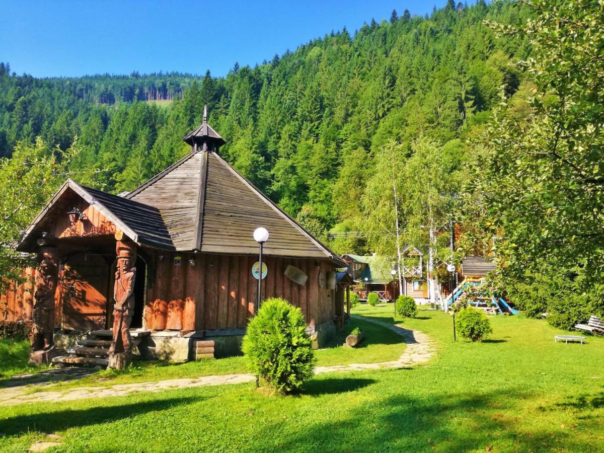 Hotel Gorycvit Verkhniy Yasenov Esterno foto