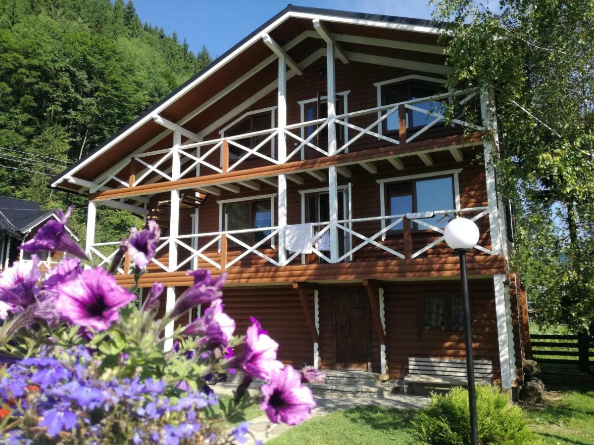 Hotel Gorycvit Verkhniy Yasenov Esterno foto